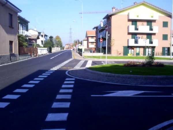 Foto di Via Brera con la nuova rotatoria