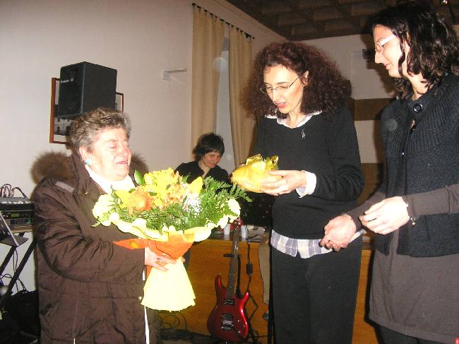 Foto della Signora Anna Borghi, del Sindaco Ferrario e della Consigliere Giulia Prada