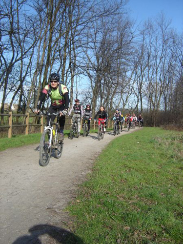 Immagine di una pedalata nel Parco delle Groane