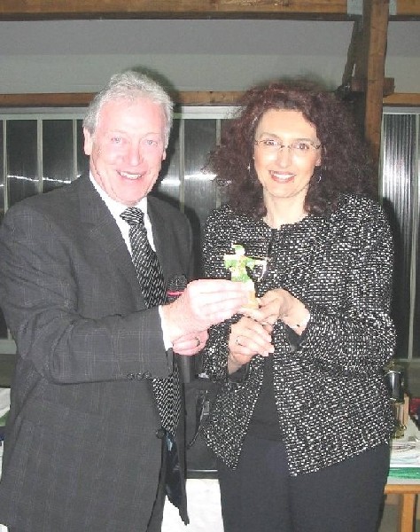 Year 2005: the mayor Antonella Ferrario along with Mister Tony Egginton, Mayor of Mansfield