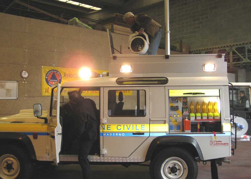 Foto dell'allestimento del Defender 110 della Protezione Civile