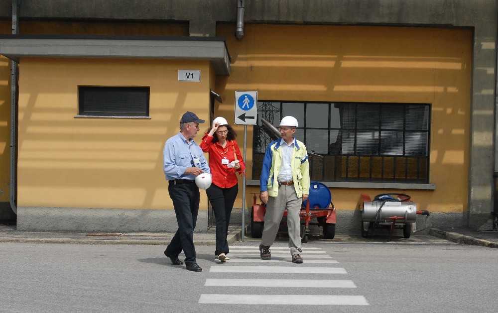 Foto di un momento della visita del Sindaco allo stabilimento Rhodia