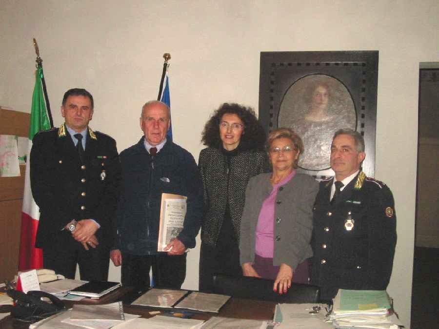 Immagine della firma della convenzione tra Ceriano e Barlassina