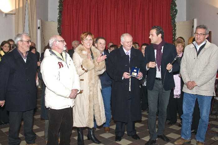 Foto della premiazione del centro diurno terza eta'