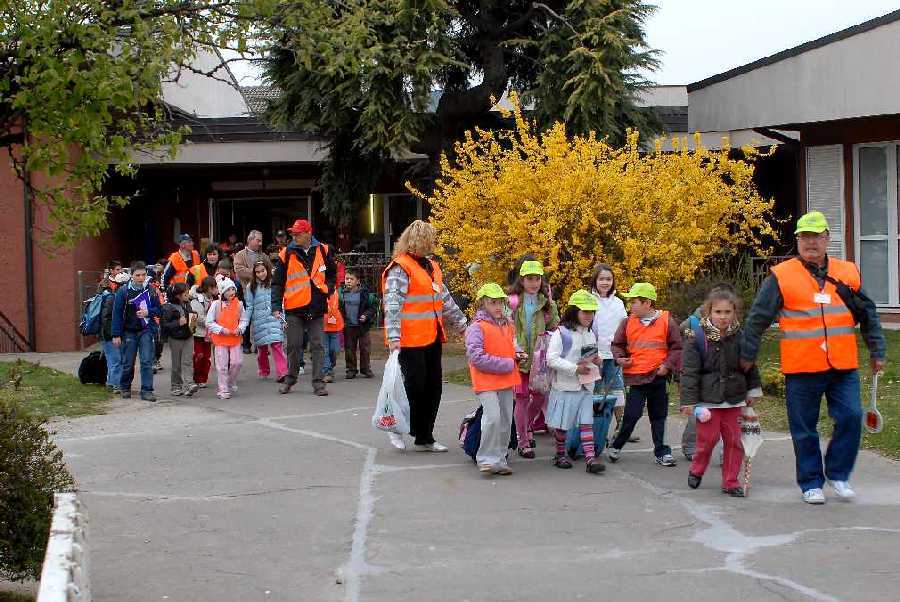 Foto dell'esterno della scuola primaria
