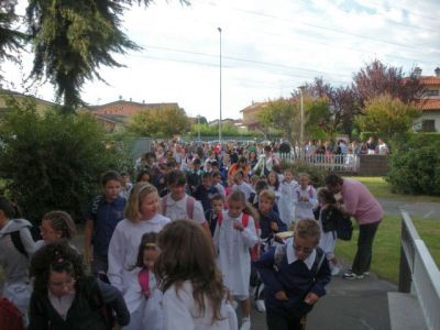 Immagine di bambini a scuola
